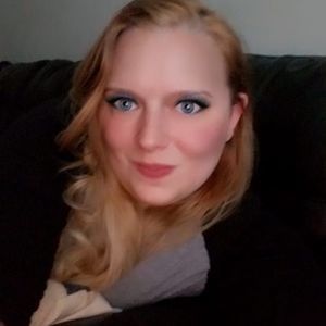 Meet your Posher, Michaela